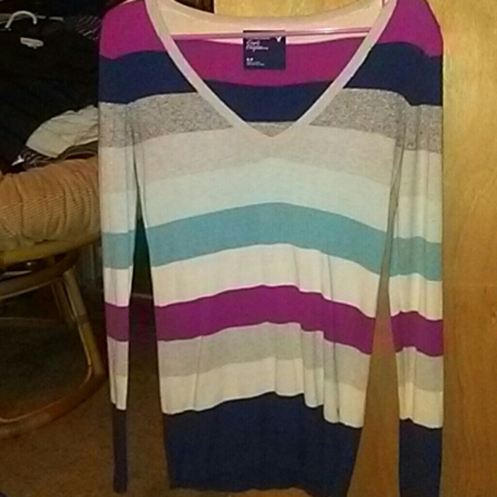 American Eagle sweater